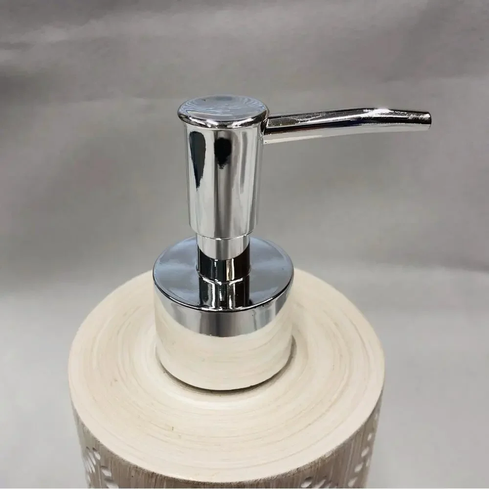 NWOT AMG Global Bathroom Accessories Soap Dispenser Mosaic Basket Weave Designn